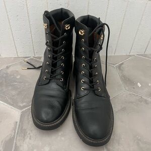 Coach boots